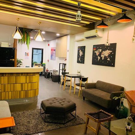 Daraya Hostel Bangkok Exterior photo