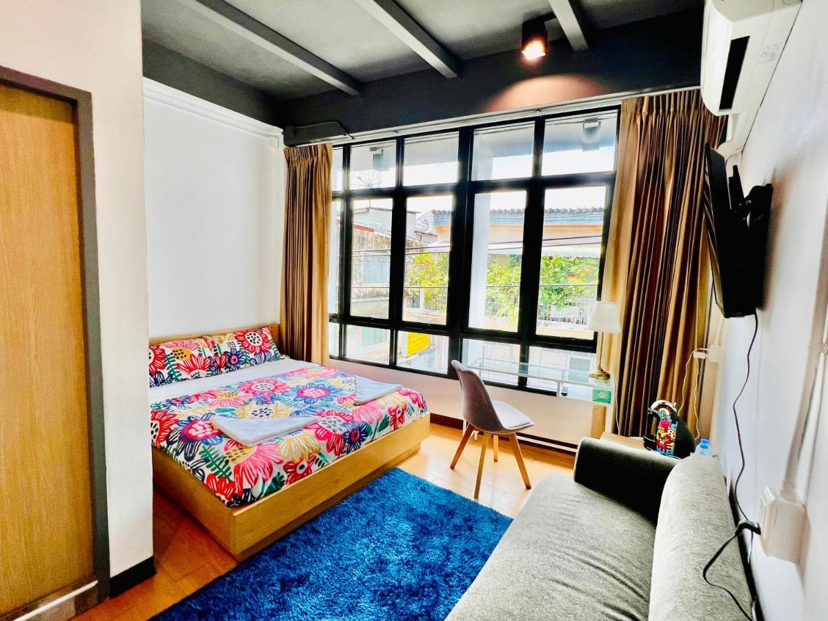 Daraya Hostel Bangkok Exterior photo