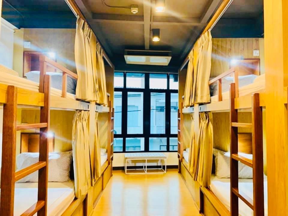 Daraya Hostel Bangkok Exterior photo