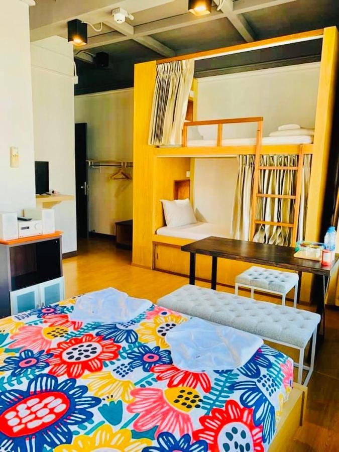 Daraya Hostel Bangkok Exterior photo
