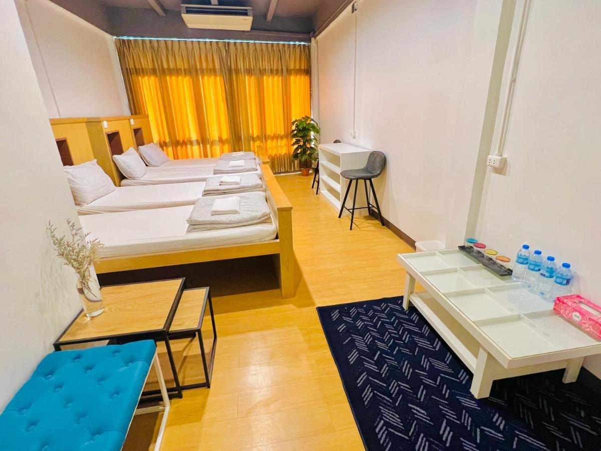 Daraya Hostel Bangkok Exterior photo