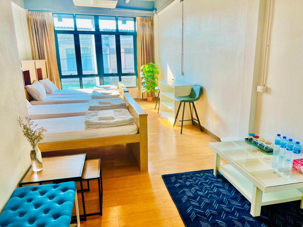 Daraya Hostel Bangkok Exterior photo