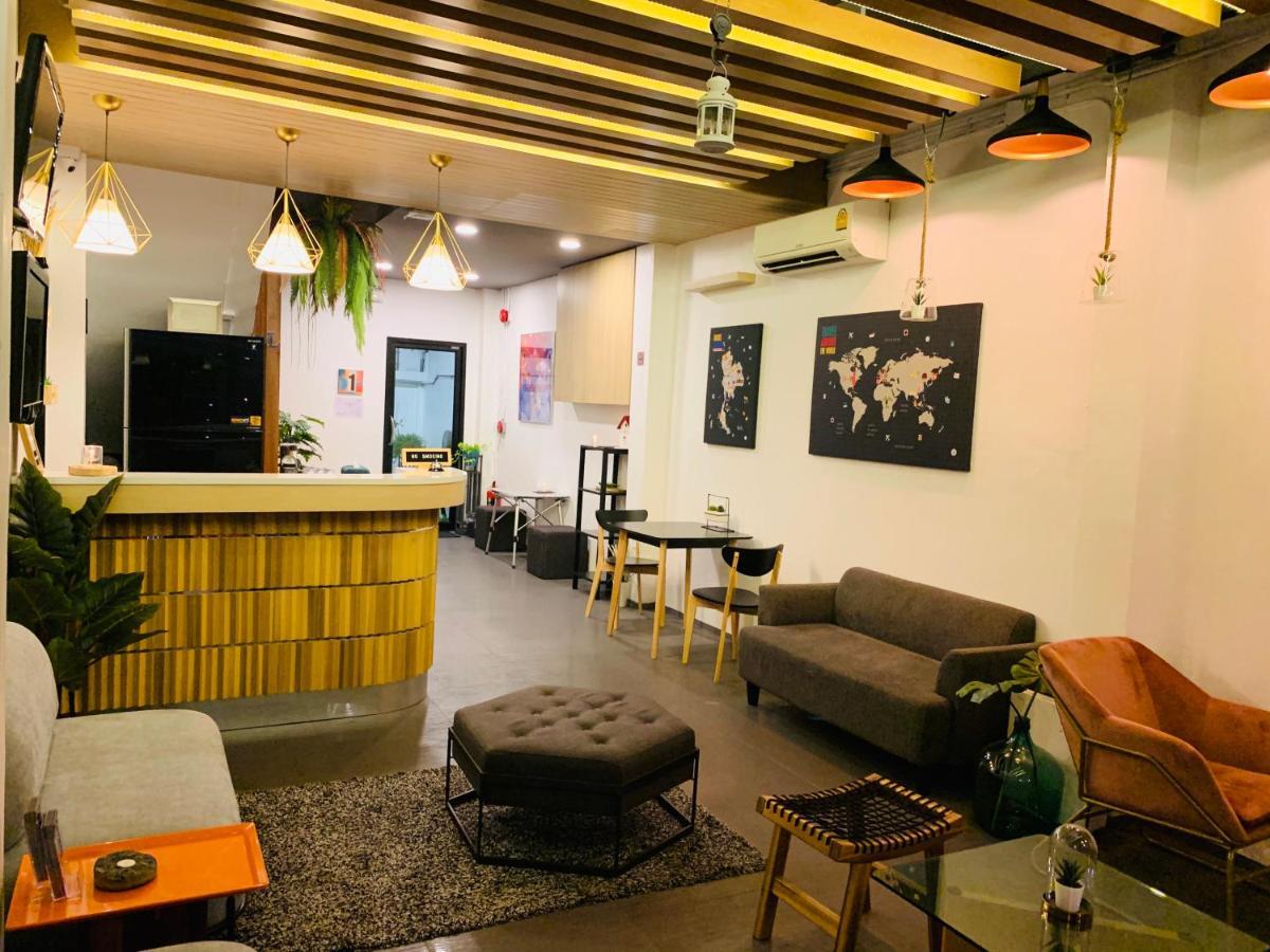 Daraya Hostel Bangkok Exterior photo