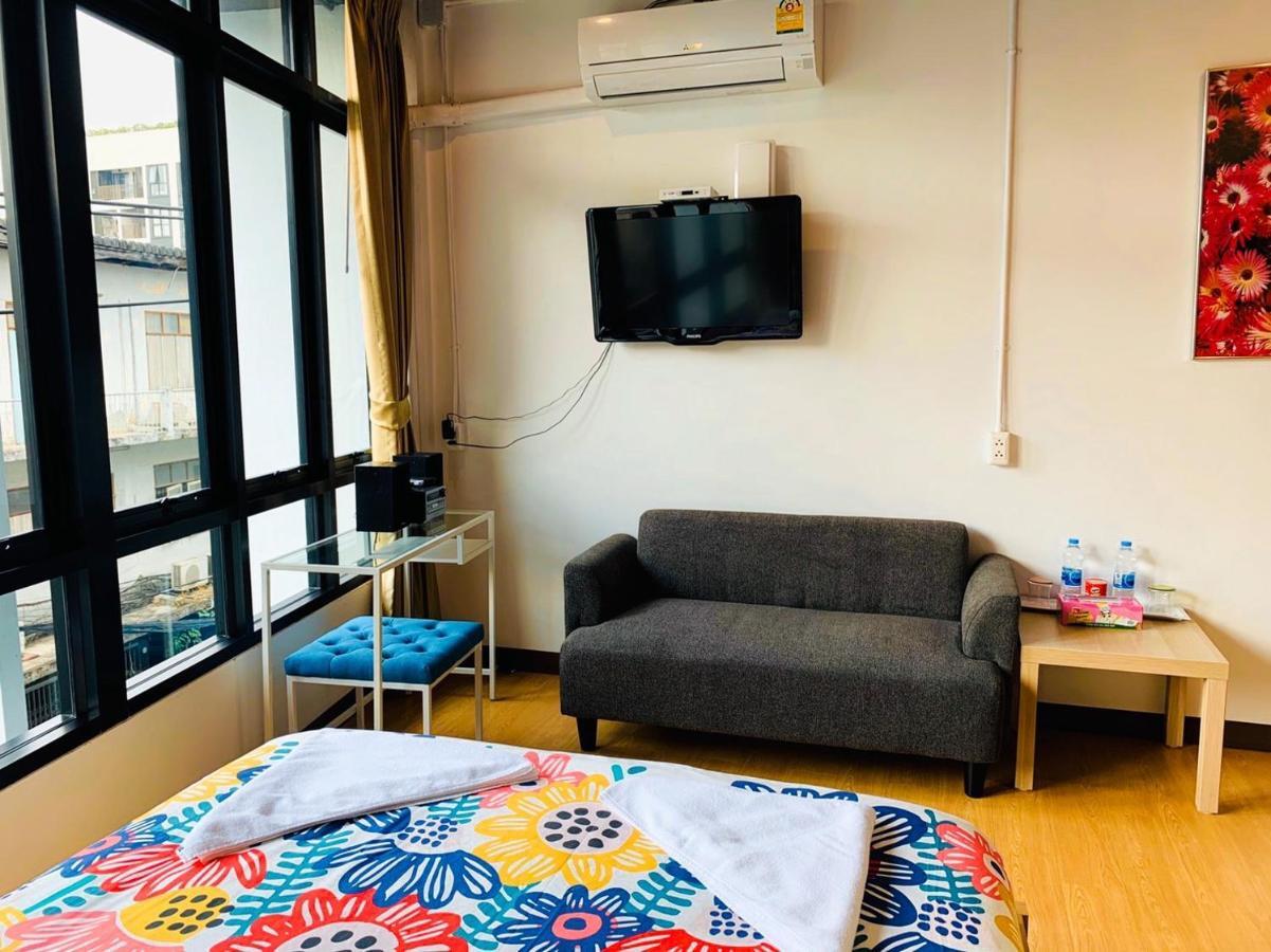 Daraya Hostel Bangkok Exterior photo